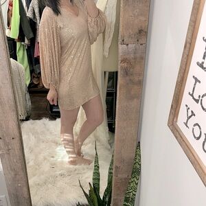 Vine & Love champagne rose gold sequin party dress size small new with tags